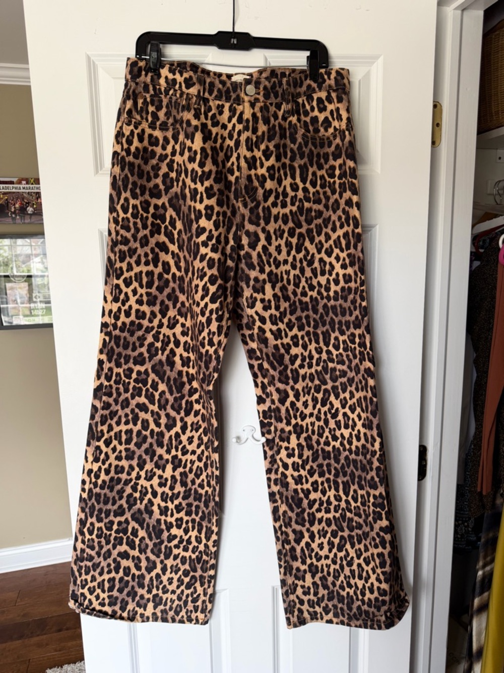 Alice + Olivia Leopard Print Jeans in Tan & Black